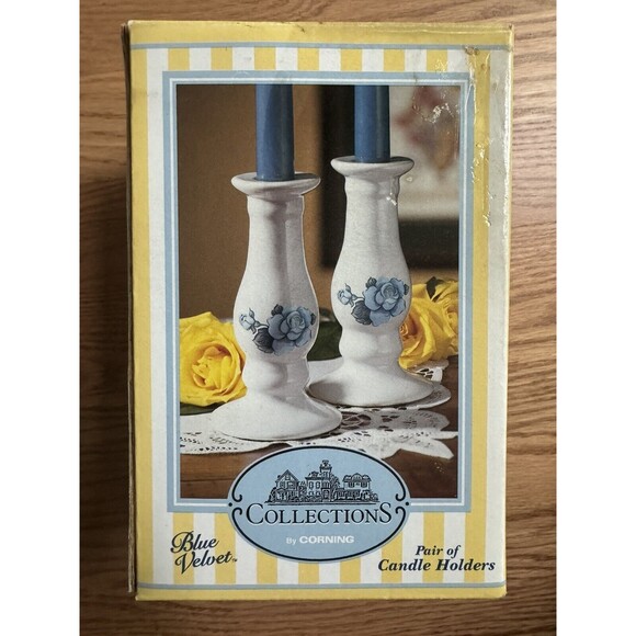 VTG‎ Corning Candlestick Pair In Blue Velvet pattern, Roses Country Farmhouse - Picture 8 of 9